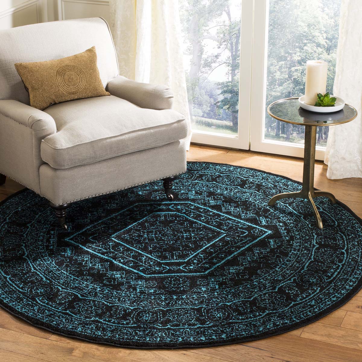 Frosted Valley Traditional Rugs