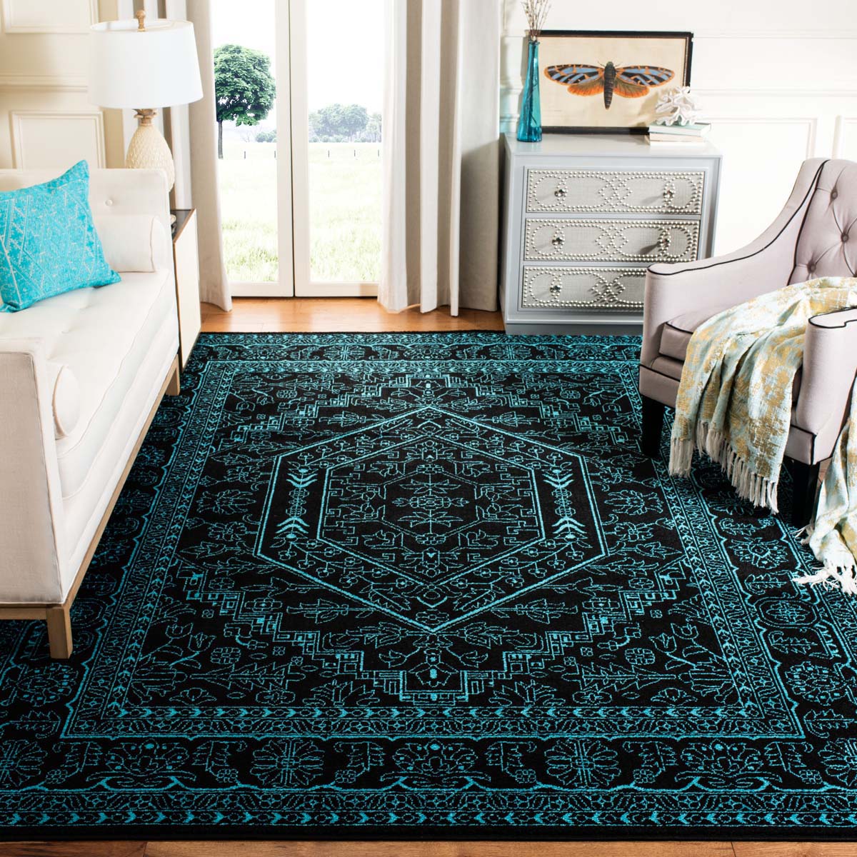 Frosted Valley Traditional Rugs