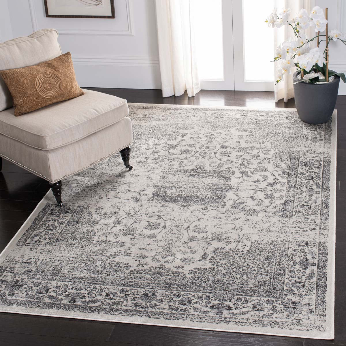 Moonlit Petals Kavira Rugs