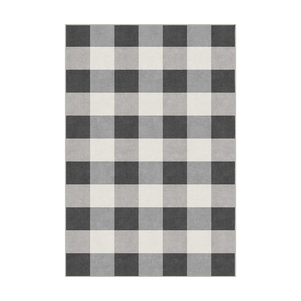 Dorian checkered washable rug in gray and white pattern