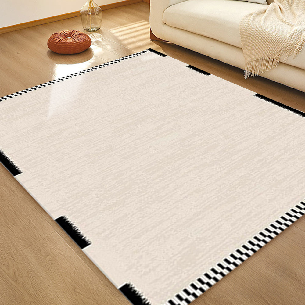 Solitary Midnight Traditional Rugs