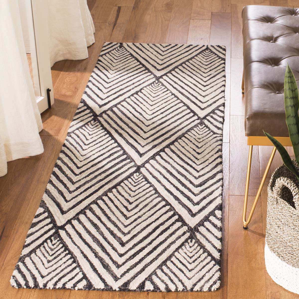 Snowy Peaks Minimalist Rugs