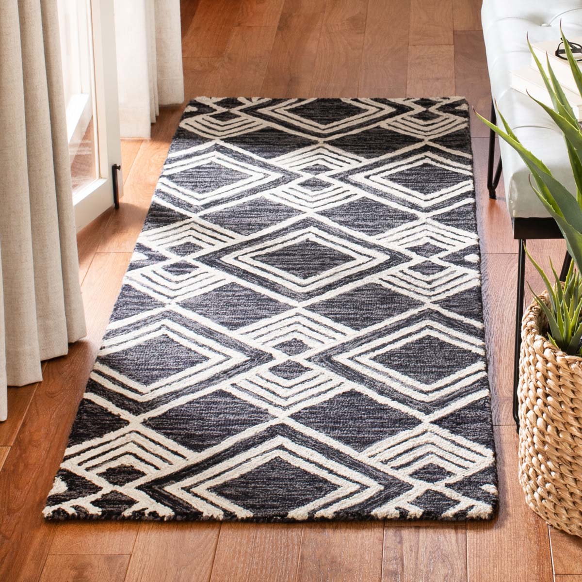 Whispering Isles Stria Rugs