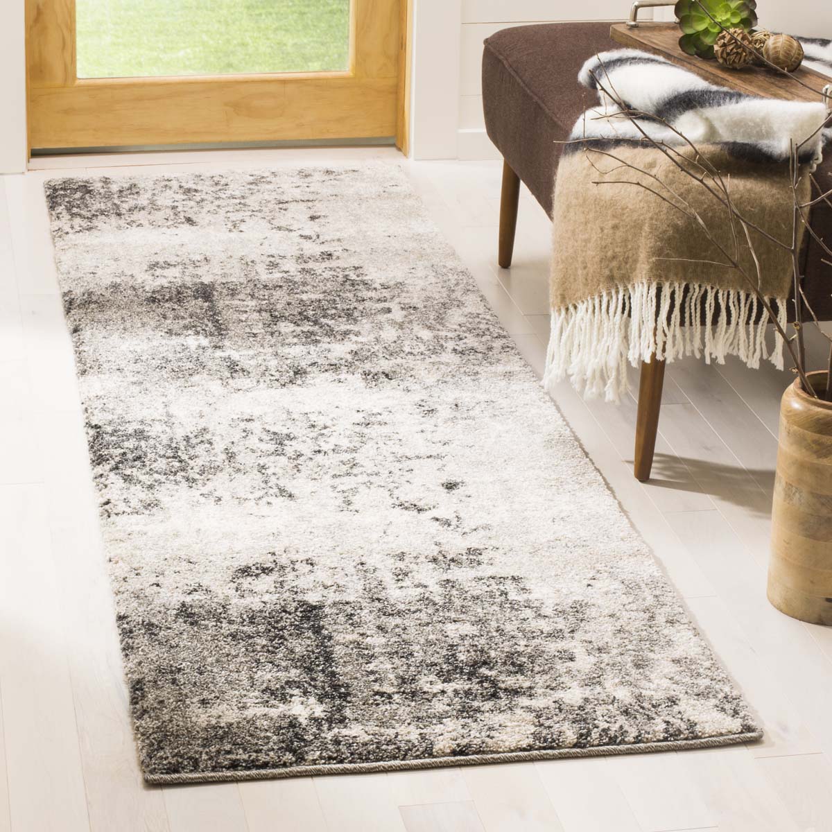 Whispering Echo Classical Rugs