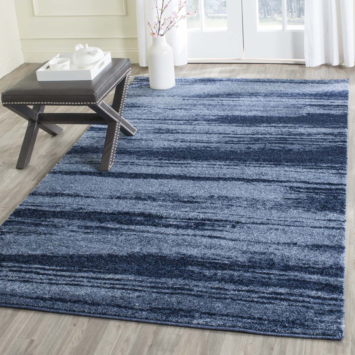 Crystal Lake Traditional Rugs